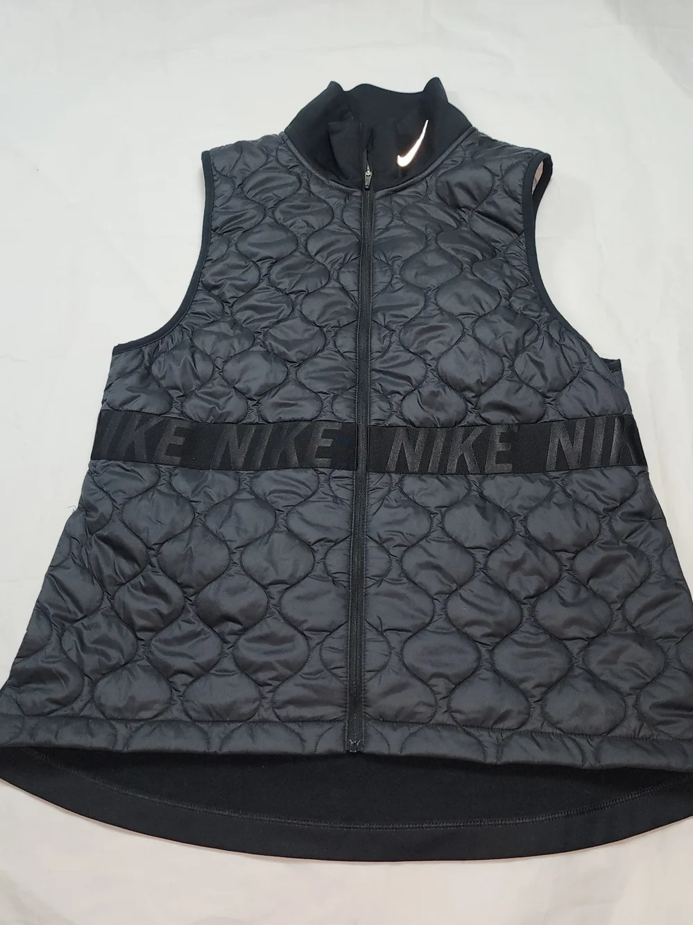 Nike AeroLayer Women's Running Vest Black Size Medium Is Used